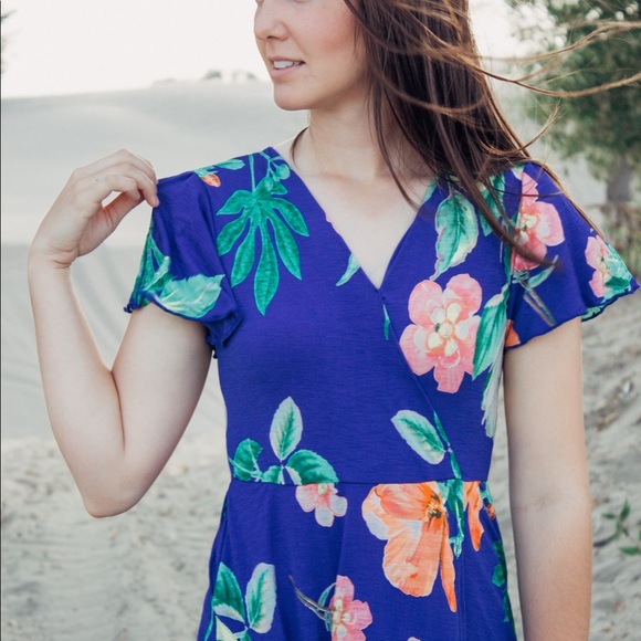 High low floral dress - Picture 2 of 5